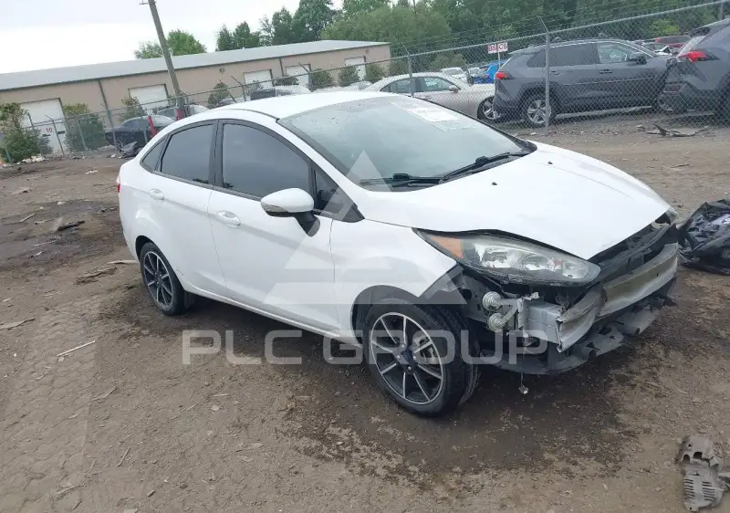 2015 Ford FIESTA photo