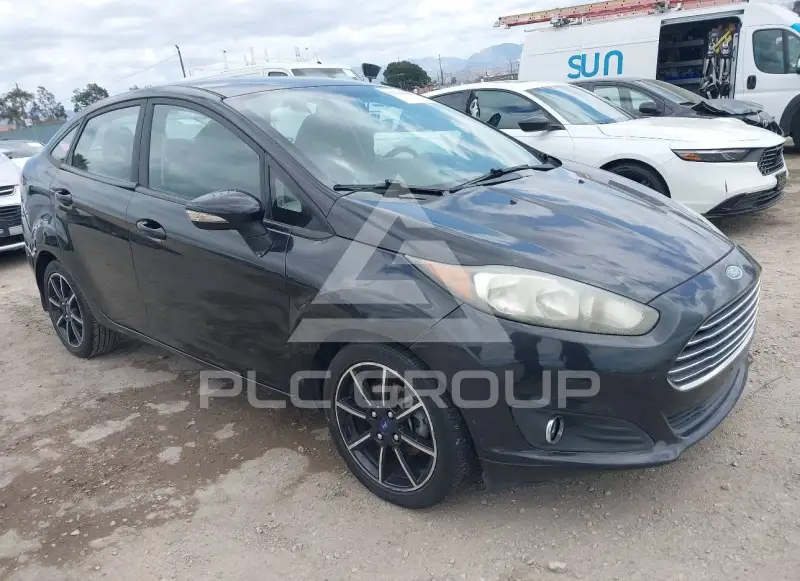 2015 Ford FIESTA фото