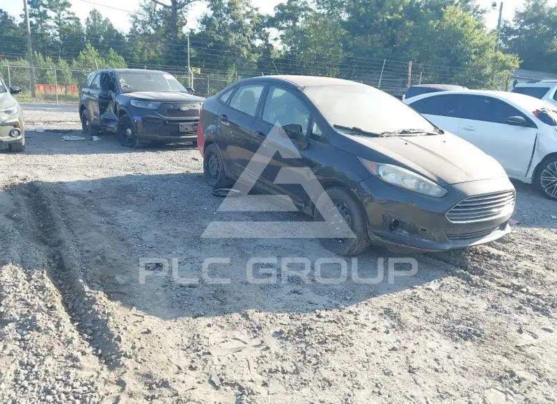 2015 Ford FIESTA photo