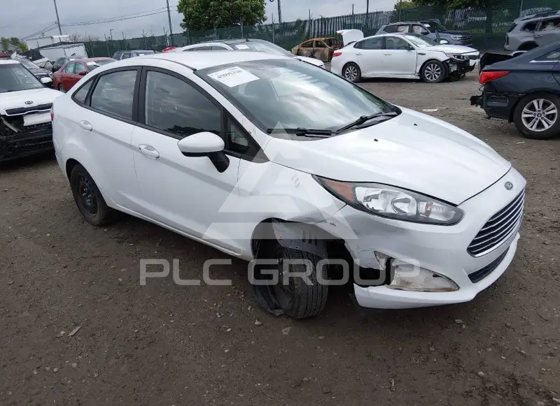 2015 Ford FIESTA фото