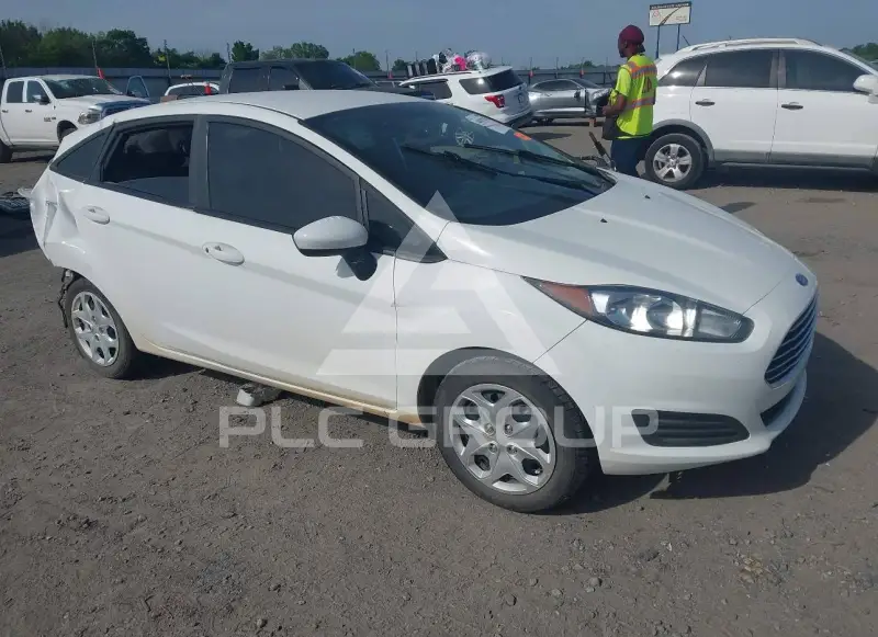 2015 Ford FIESTA photo