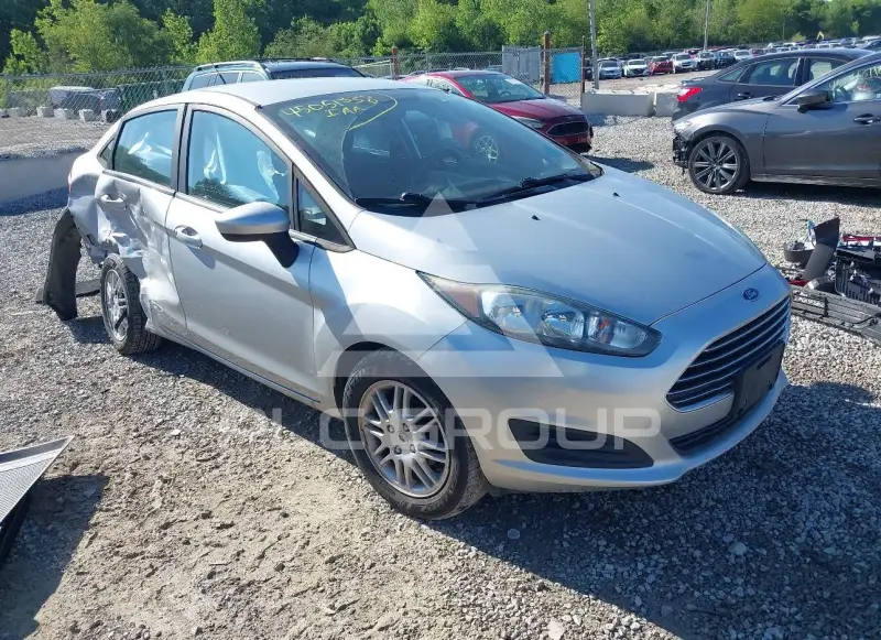 2015 Ford FIESTA фото