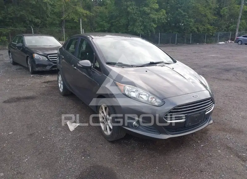 2015 Ford FIESTA фото