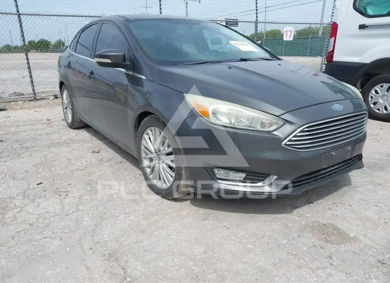 2015 Ford FOCUS photo