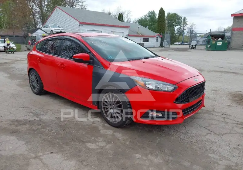 2015 Ford FOCUS фото