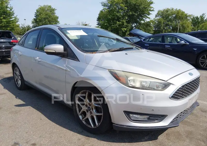 2015 Ford FOCUS фото