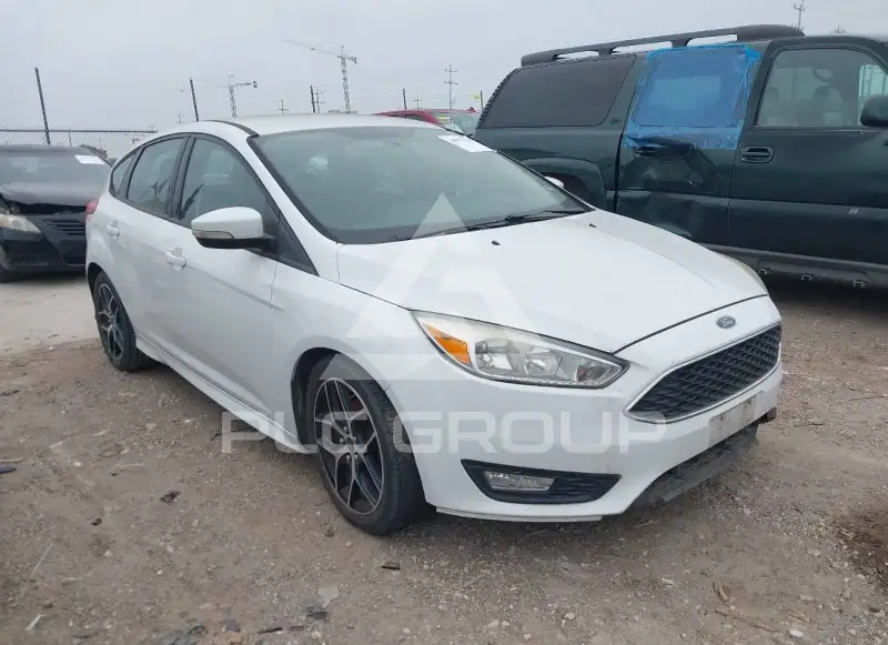 2015 Ford FOCUS photo