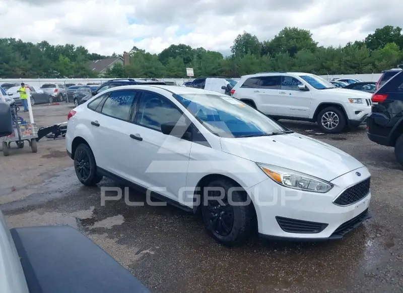 2015 Ford FOCUS фото