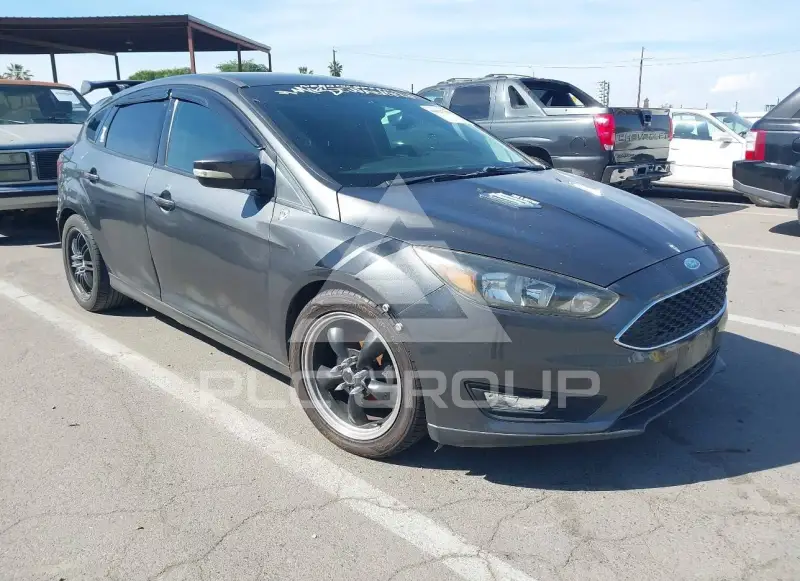 2015 Ford FOCUS photo
