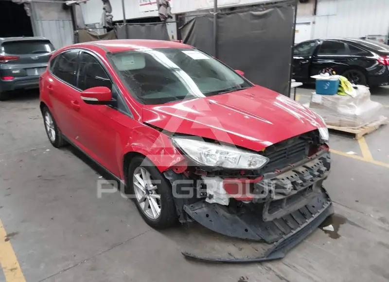 2015 Ford FOCUS фото