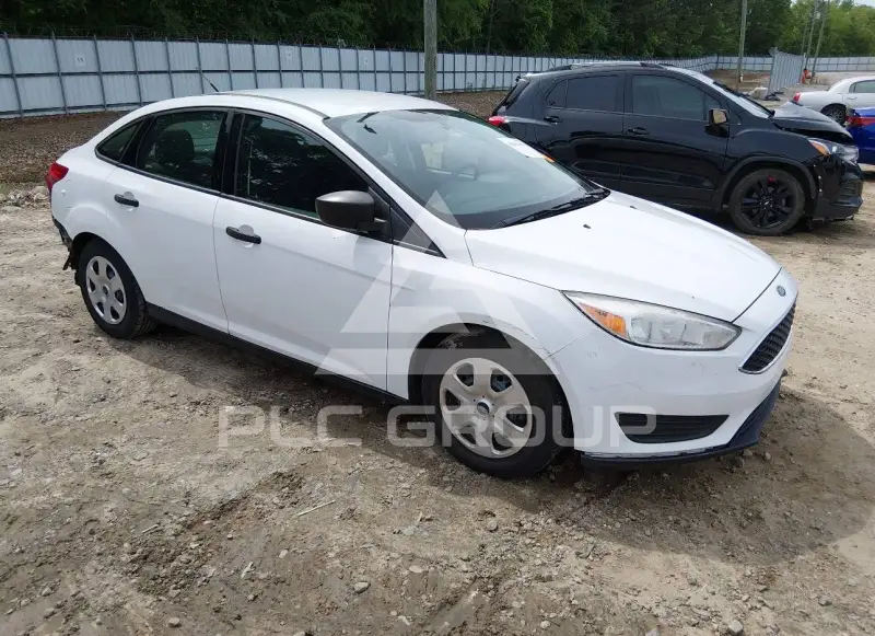 2015 Ford FOCUS photo
