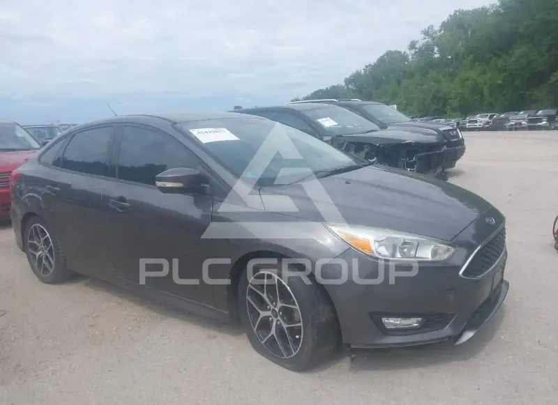 2015 Ford FOCUS фото