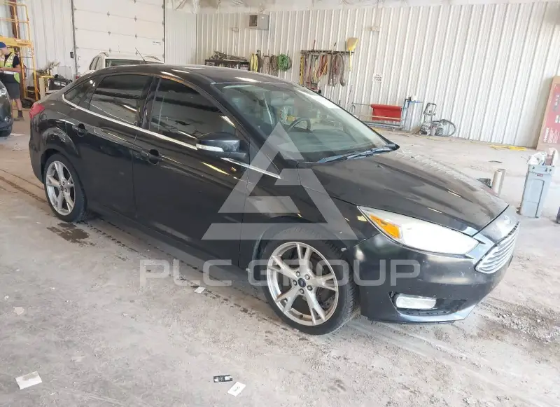 2015 Ford FOCUS фото