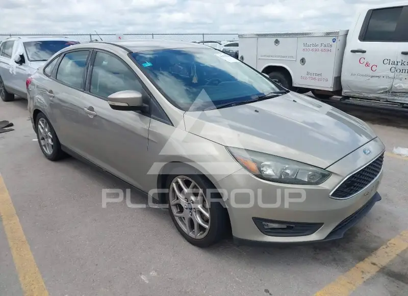 2015 Ford FOCUS фото