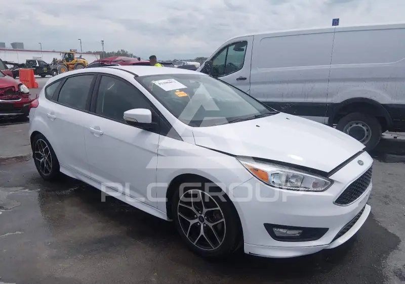 2015 Ford FOCUS фото