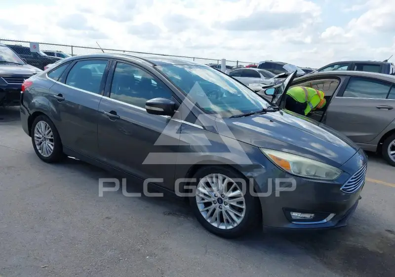 2015 Ford FOCUS фото