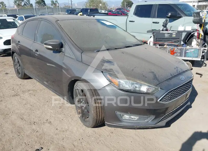 2015 Ford FOCUS фото