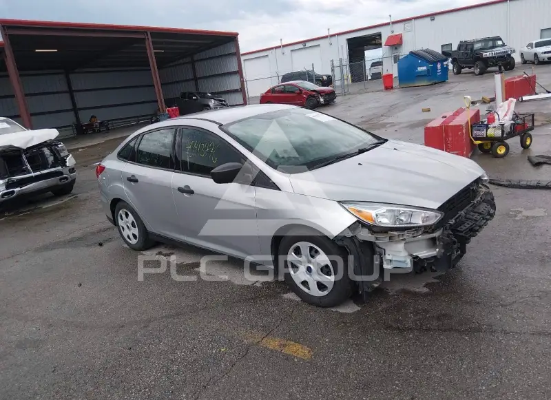 2015 Ford FOCUS фото