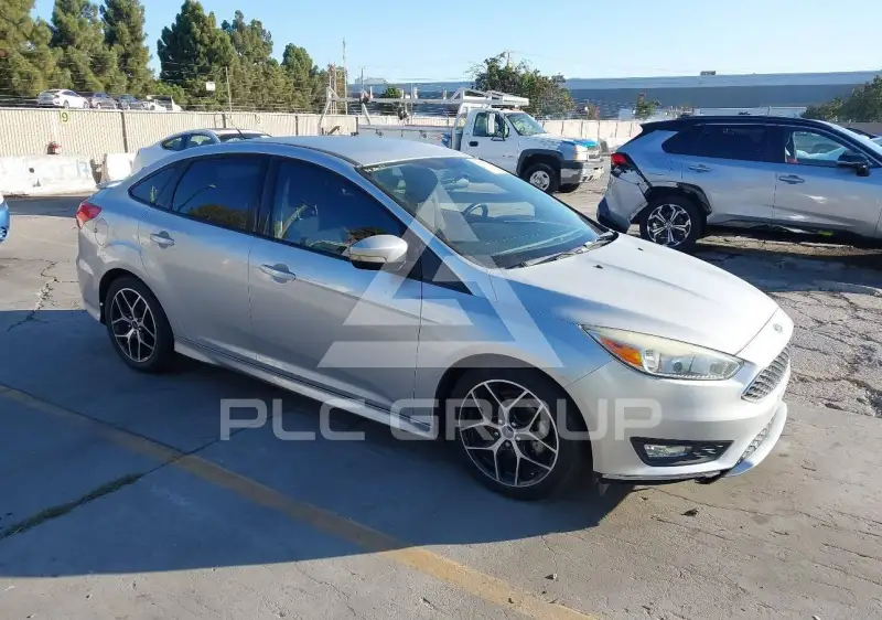 2015 Ford FOCUS фото