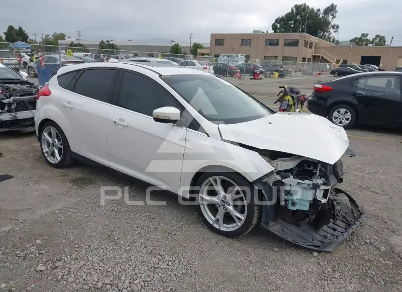 2015 Ford FOCUS фото