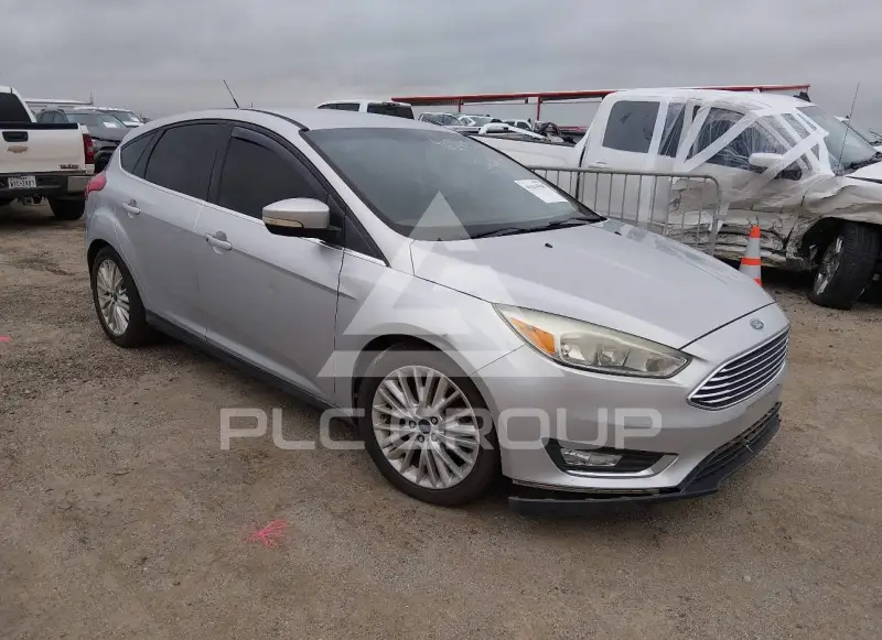 2015 Ford FOCUS фото
