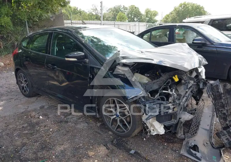 2015 Ford FOCUS photo