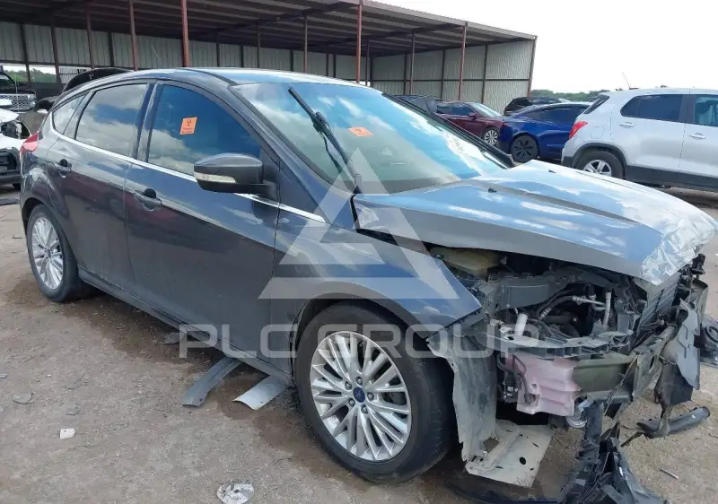 2015 Ford FOCUS фото