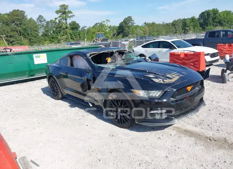 2015 Ford MUSTANG photo