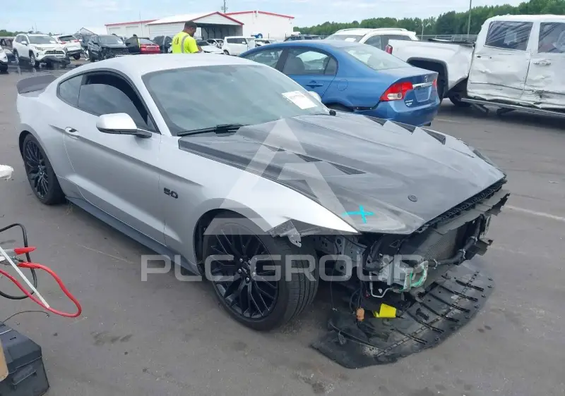 2015 Ford MUSTANG фото