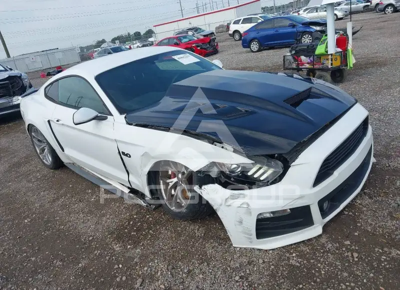 2015 Ford MUSTANG фото