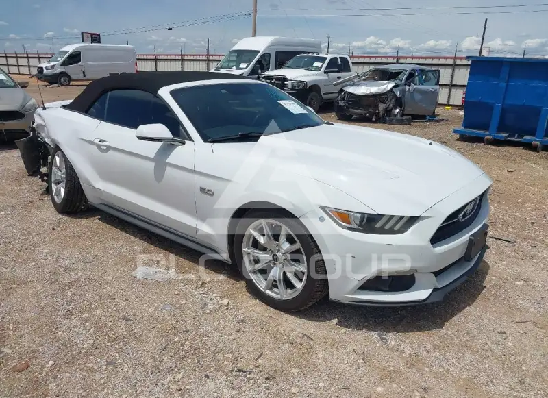 2015 Ford MUSTANG photo