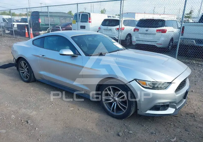 2015 Ford MUSTANG photo