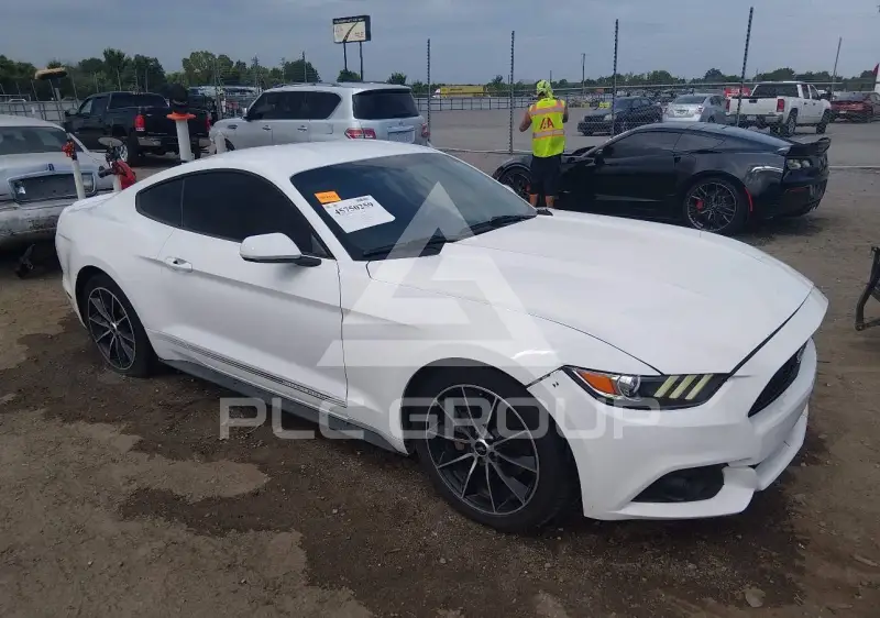 2015 Ford MUSTANG фото