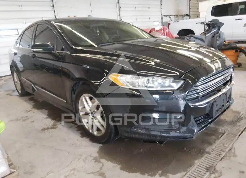 2015 Ford FUSION photo