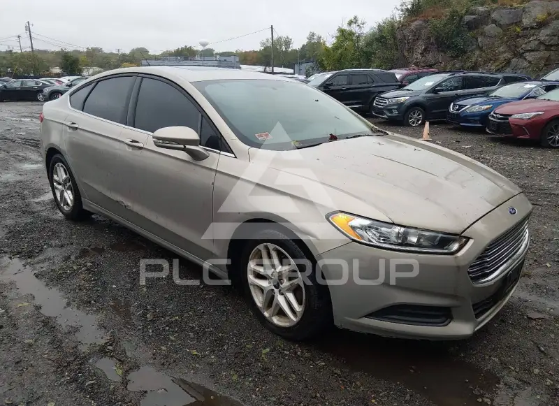 2015 Ford FUSION фото