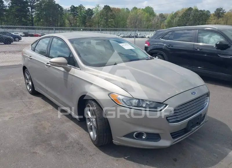 2015 Ford FUSION фото