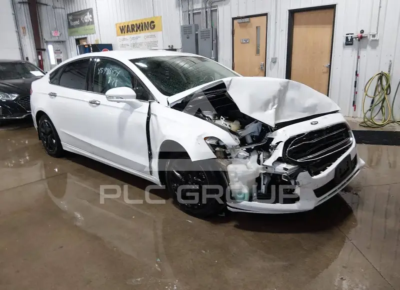 2015 Ford FUSION фото