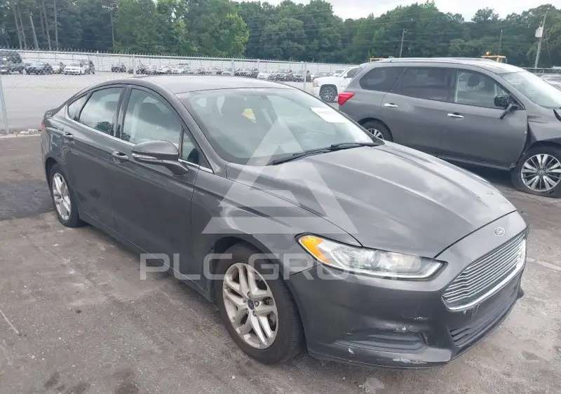 2015 Ford FUSION photo