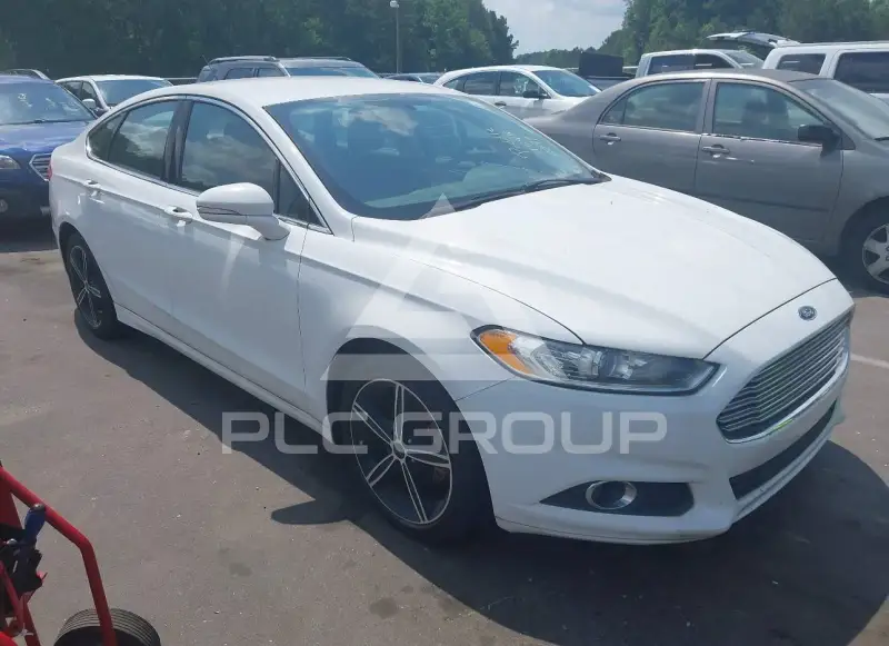 2015 Ford FUSION photo