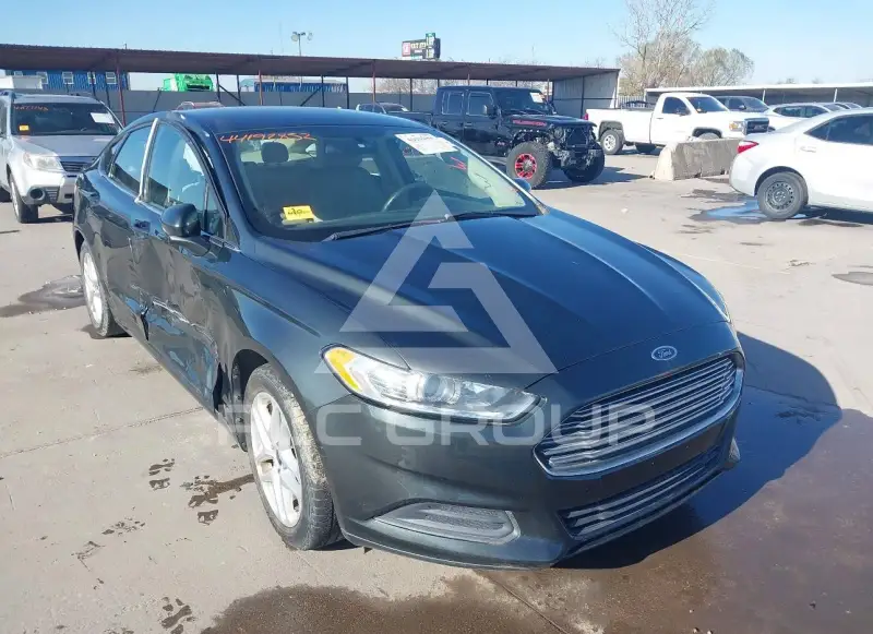 2015 Ford FUSION photo