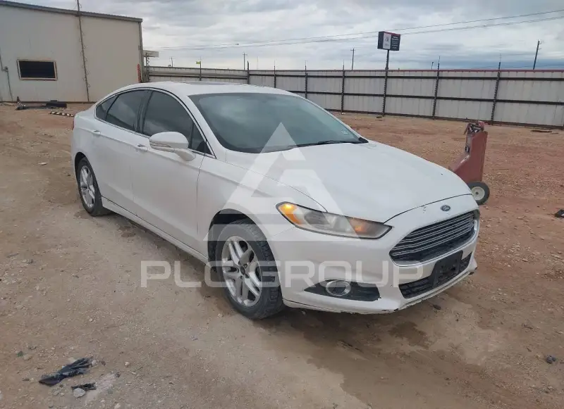 2015 Ford FUSION фото