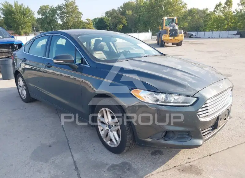 2015 Ford FUSION фото