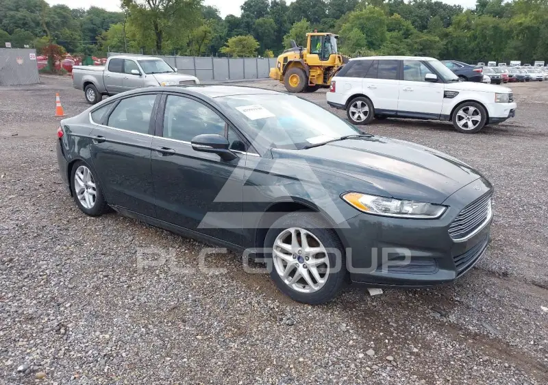 2015 Ford FUSION photo