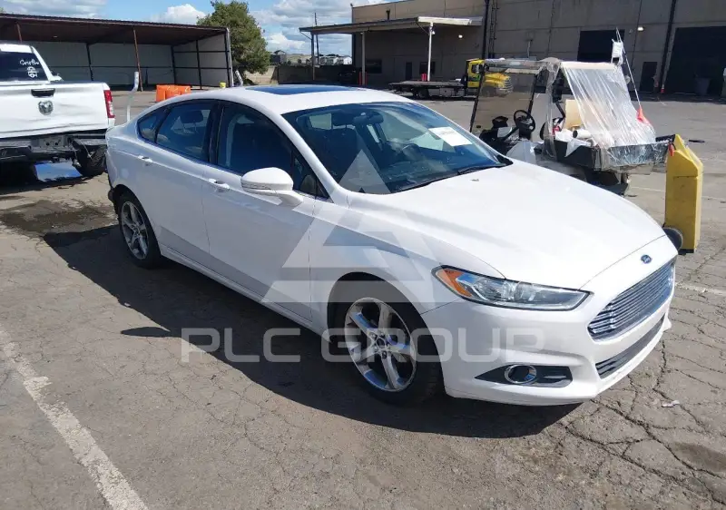 2015 Ford FUSION фото