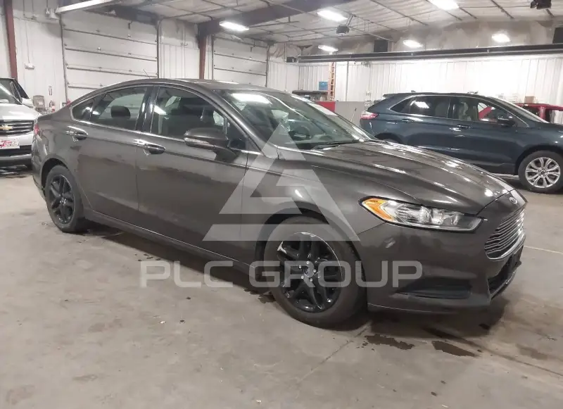 2015 Ford FUSION photo