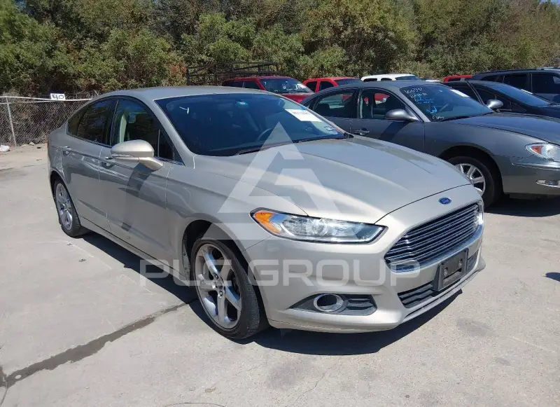 2015 Ford FUSION фото