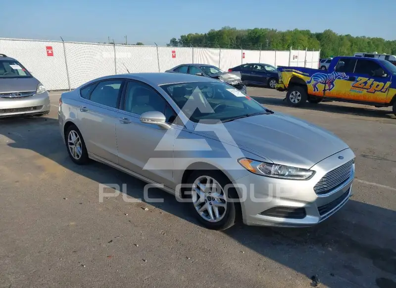 2015 Ford FUSION фото