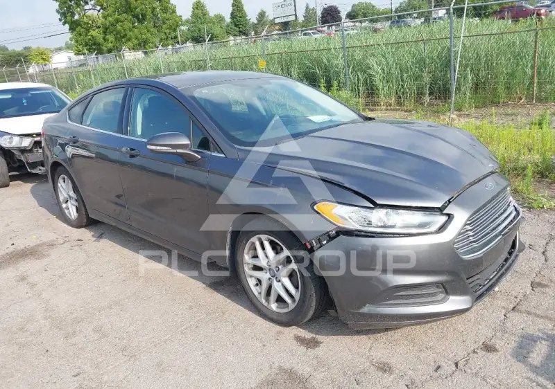 2015 Ford FUSION photo