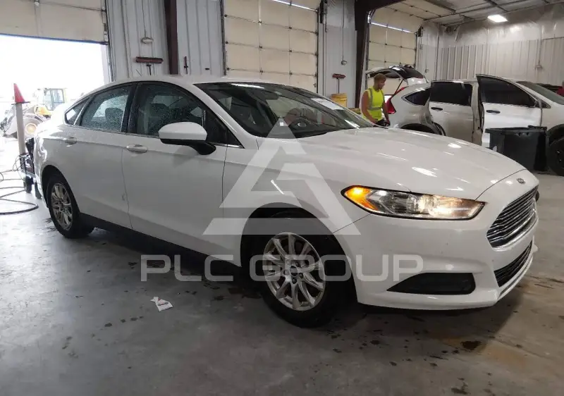 2015 Ford FUSION фото