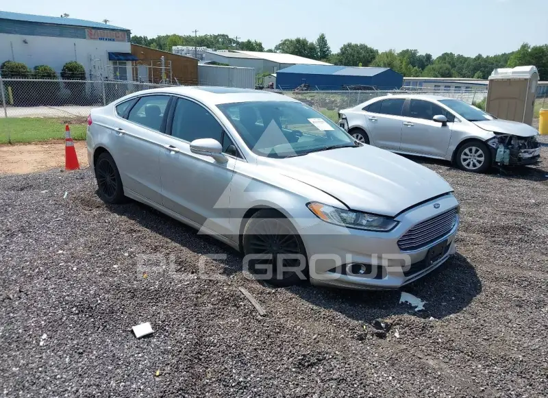 2015 Ford FUSION фото